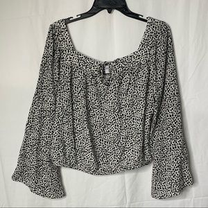 ❤️‍🔥 Express black and white print top